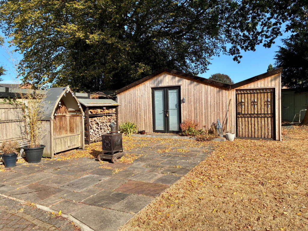 48 Manor Park, Borrowash photo 3