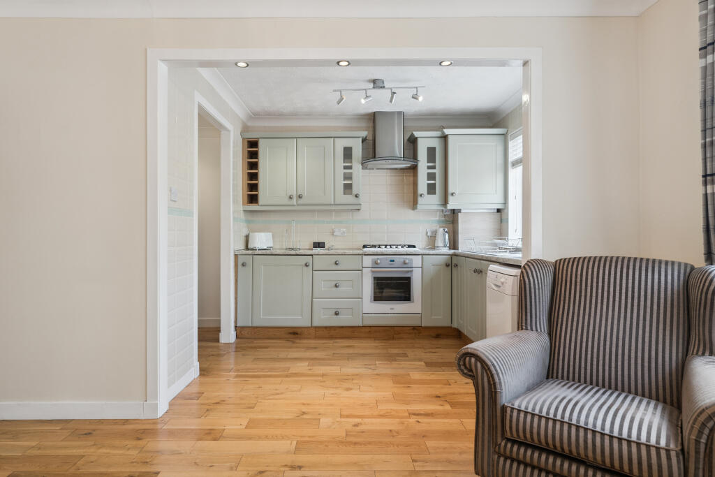 Apartment in Milngavie, South Mains, East Dunbartonshire - View 4
