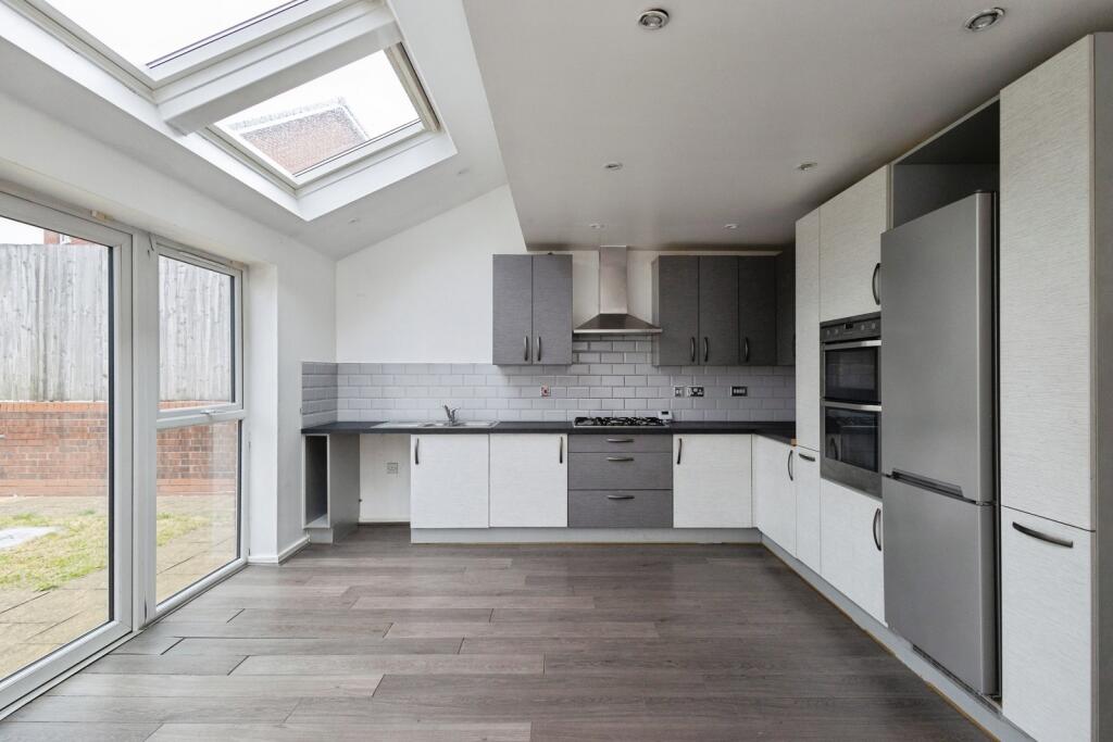 House in Oldham - View 5