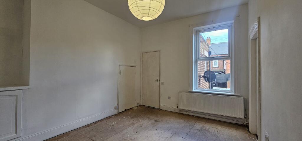 Apartment in South Tyneside, Westoe - View 3