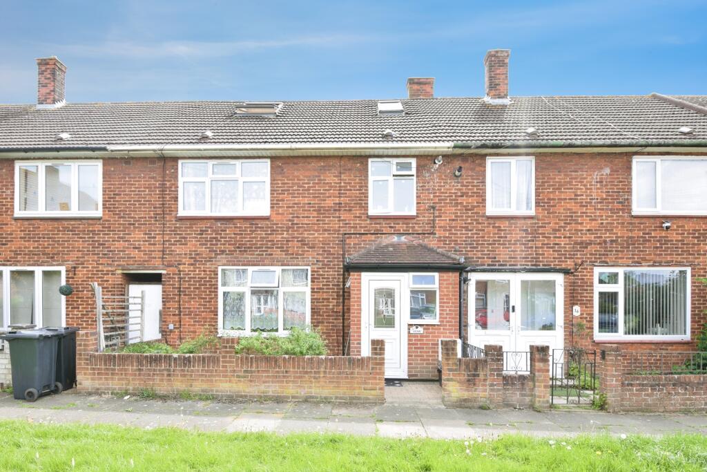 Main image of property: Manford Cross, Chigwell, IG7