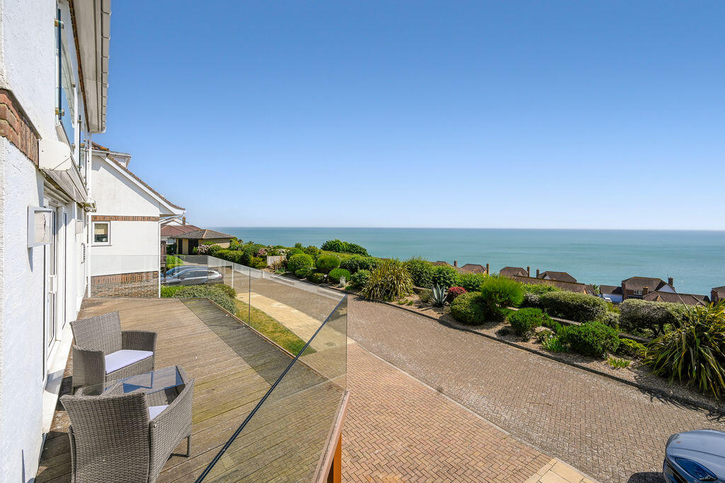 House in Folkestone, Golden Valley, Sandgate - View 3