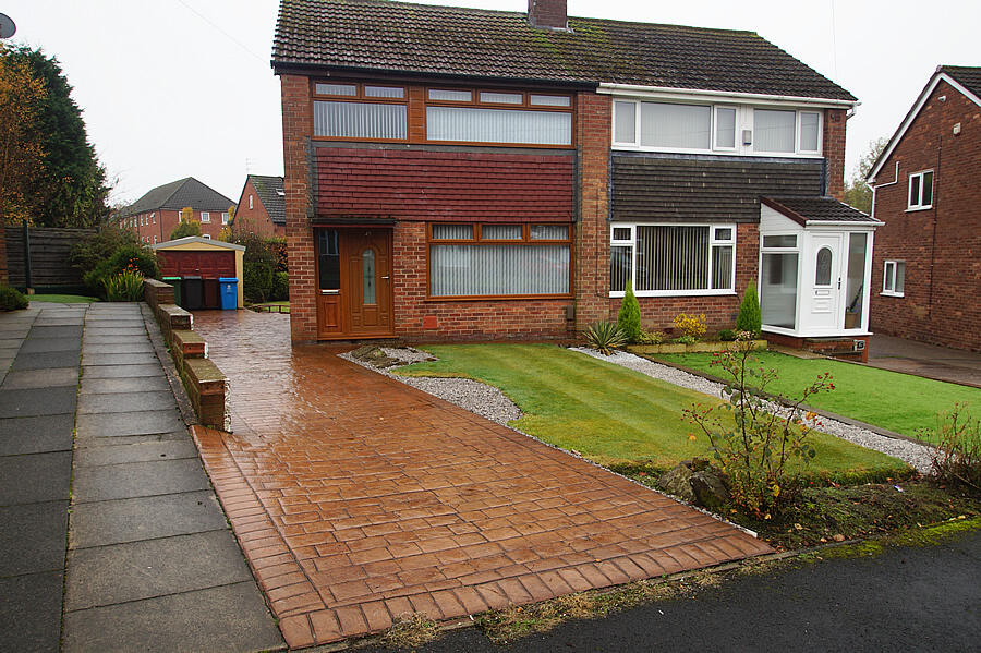 Main image of property: 45 Linkside Avenue, Royton