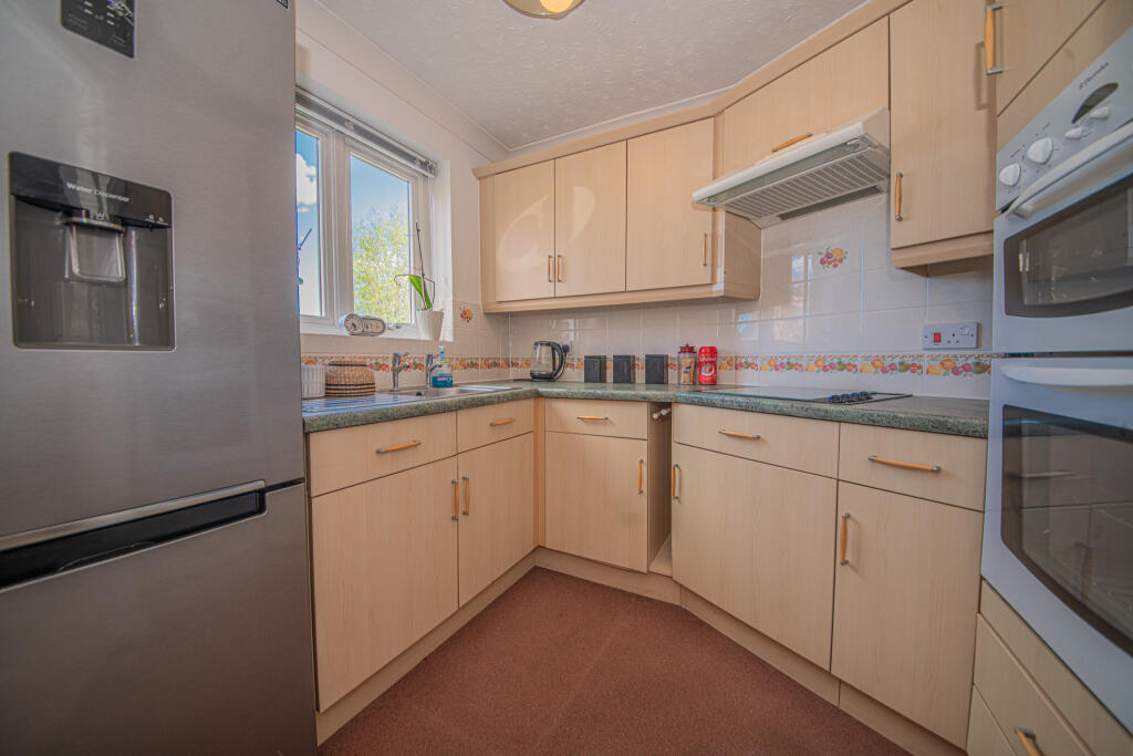 Mottisfont Lodge, Alma Road, Romsey, Hampshire photo 4