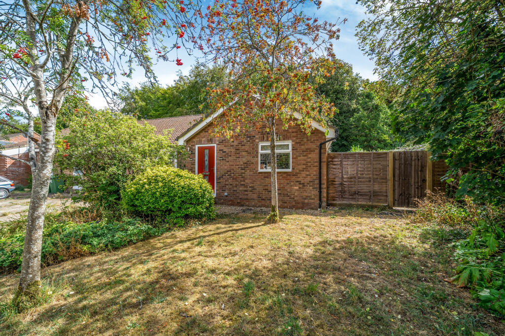 Main image of property: Salisbury Close, Alton, GU34