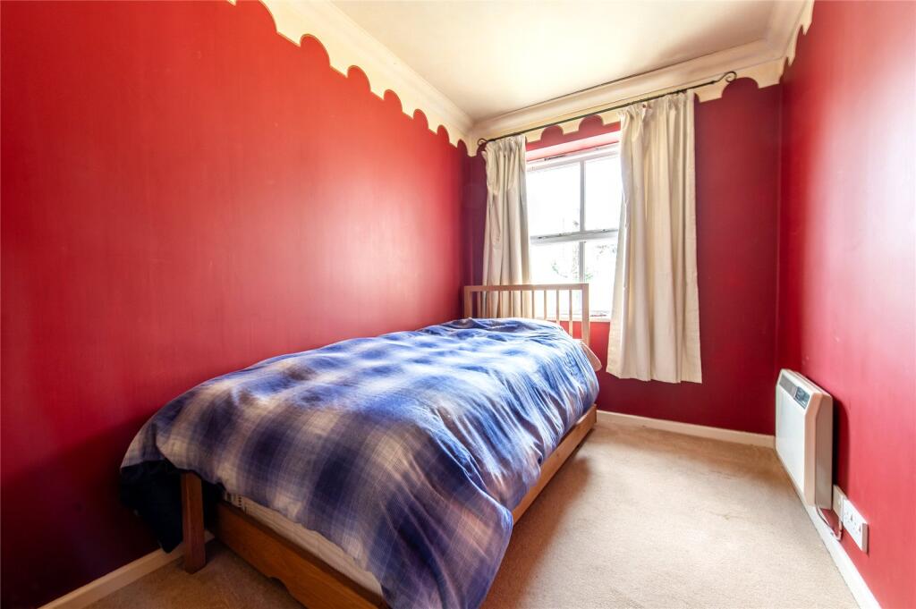 Apartment in Maidstone, Kent - View 5