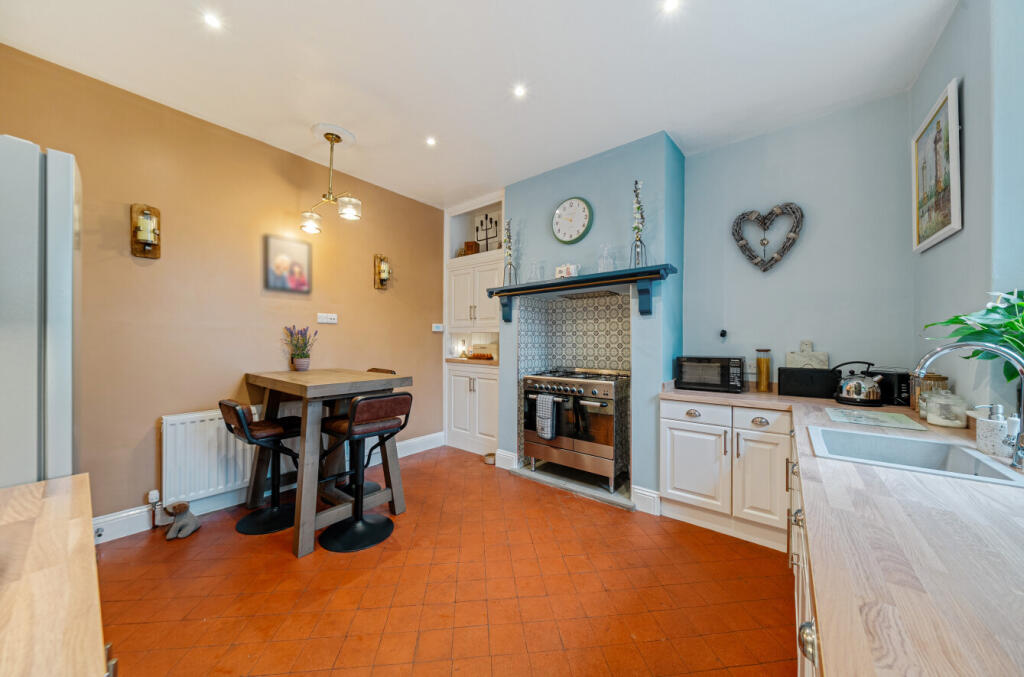 House in Bradford, Long Preston - View 3