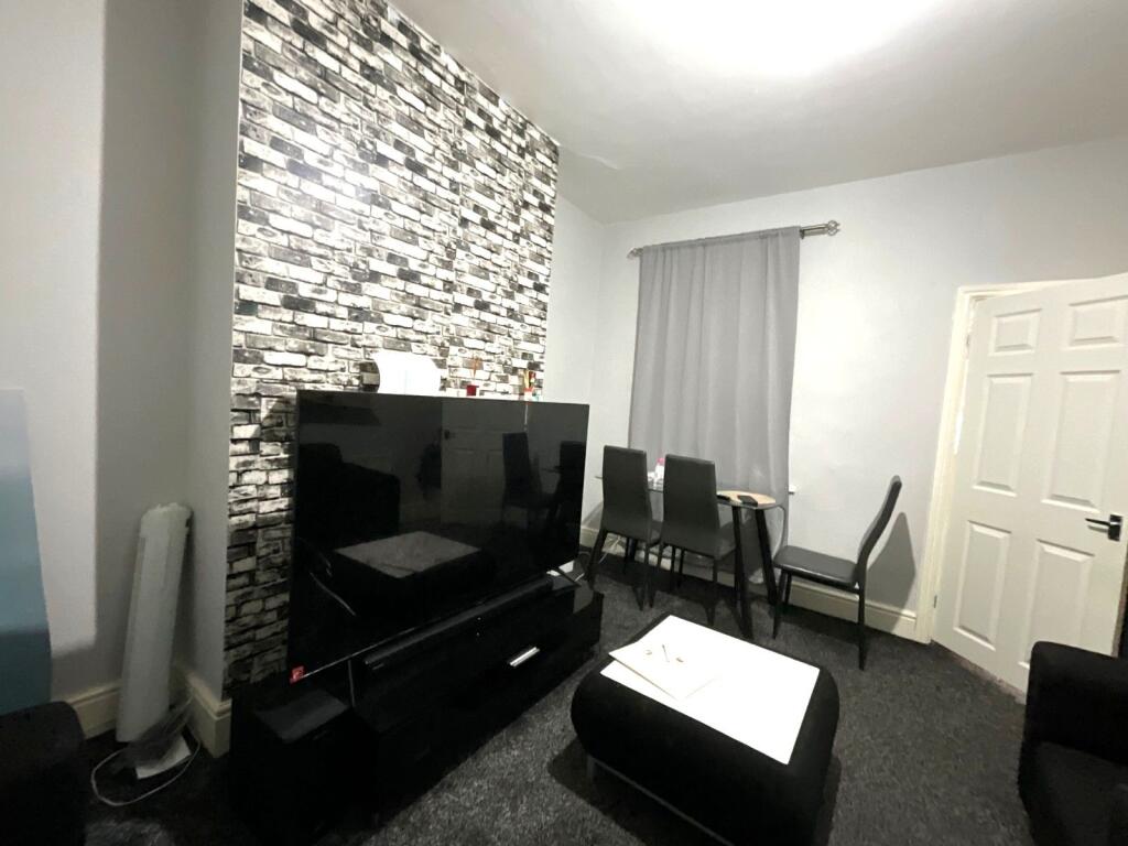 House in Doncaster, South Yorkshire - View 4