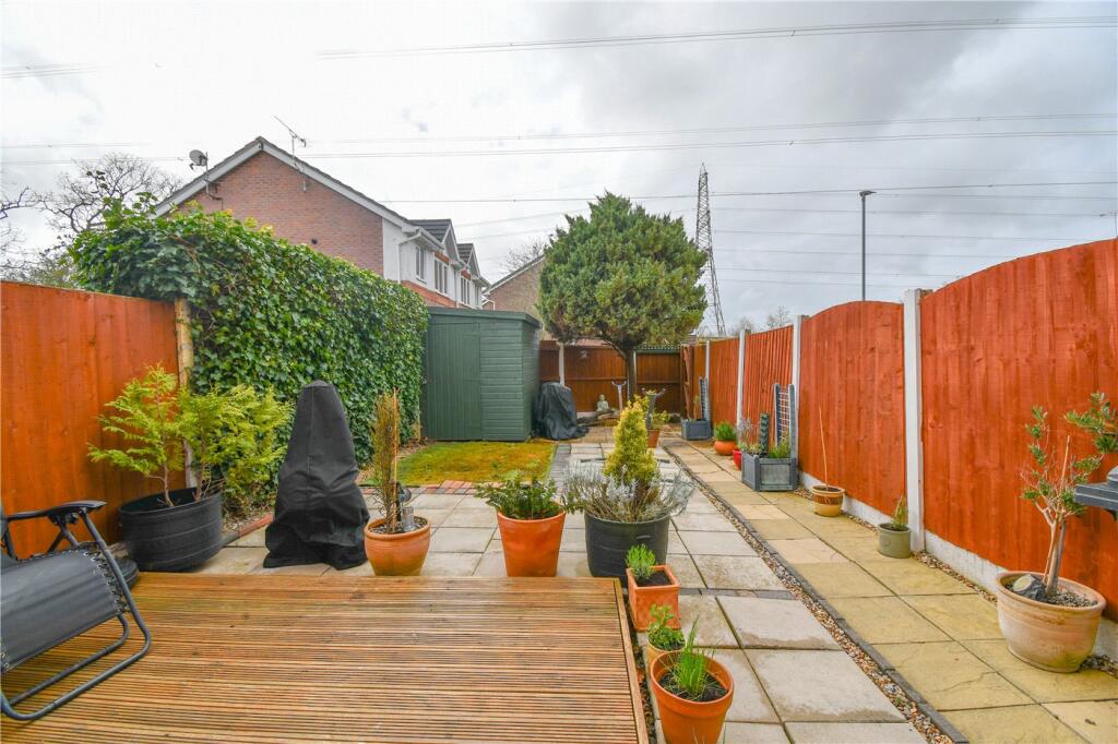Norwich Drive, Great Sutton, Ellesmere Port photo 4