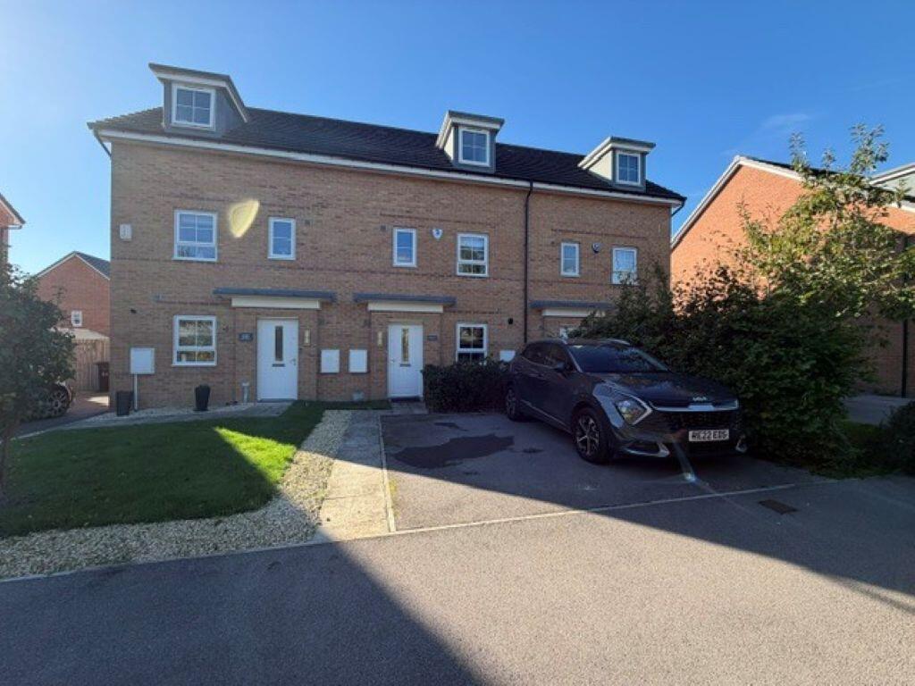 4-bed house on Station Road, Methley, Leeds, £305,000