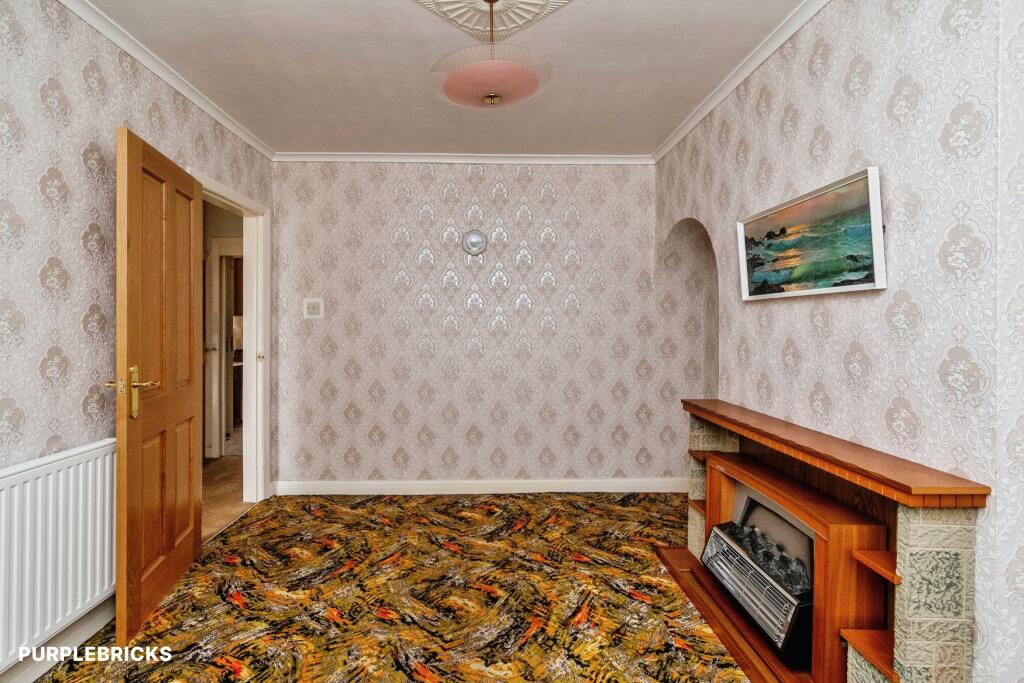 House in Wolverhampton, Fallings Park - More