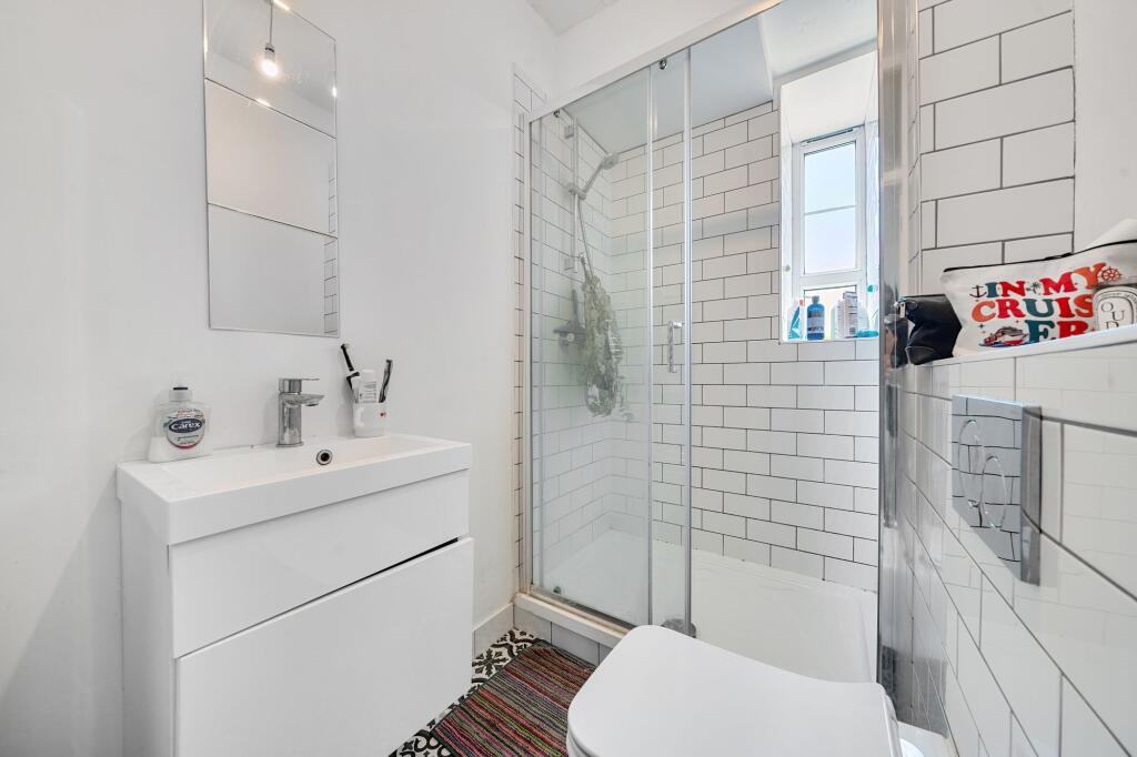 Apartment in London - More
