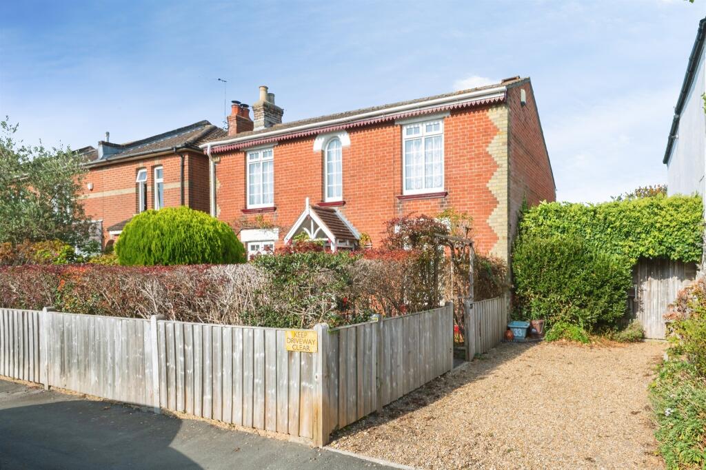 Main image of property: Shirley Park Road, Southampton