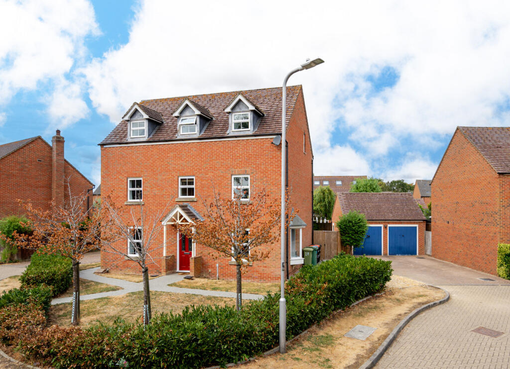 Main image of property: Ultra Avenue, Bletchley, Milton Keynes, MK3