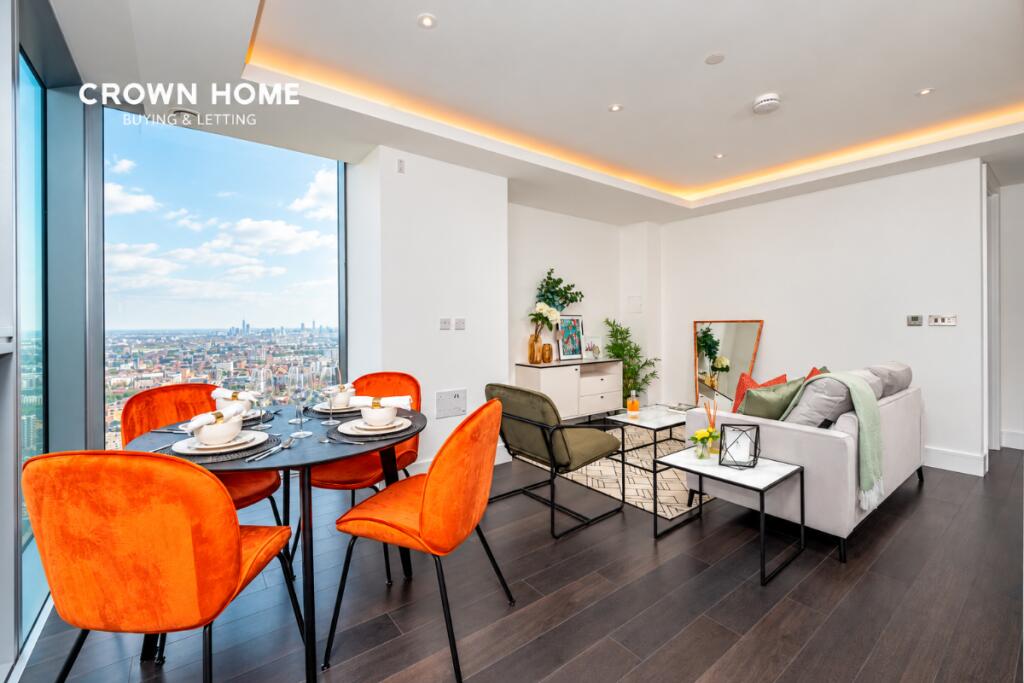 Main image of property: Carrara Tower, 250 City Road, EC1V