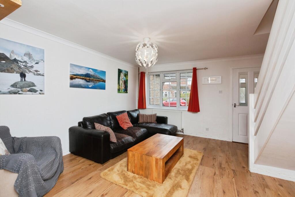 Maybrook, Chineham, Basingstoke, Hampshire, RG24 photo 3