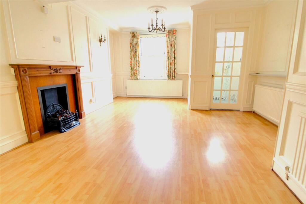 House in London - View 5