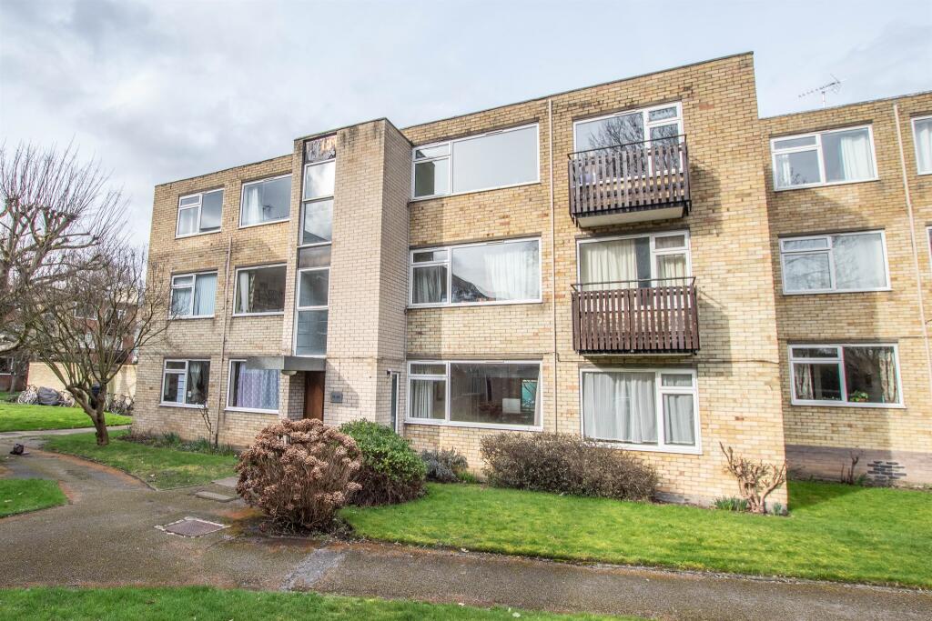 Main image of property: Cambanks, Cambridge