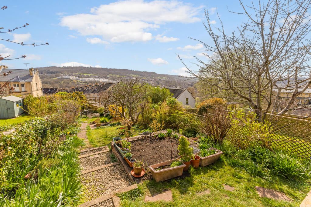 House in Bath - View 2