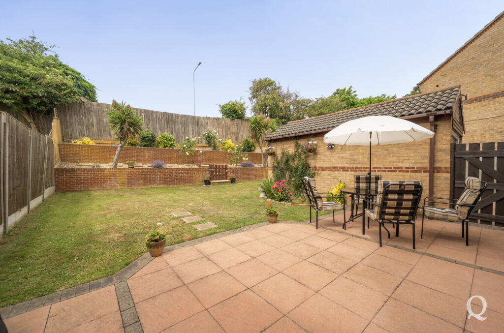 Pavilion Drive, Kemsley, Sittingbourne, Kent, ME10 photo 3
