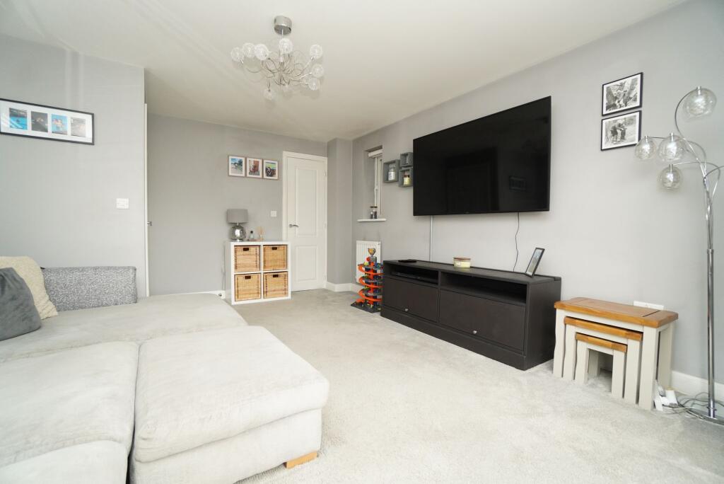 Wattle Close, Sileby, LE12 photo 3