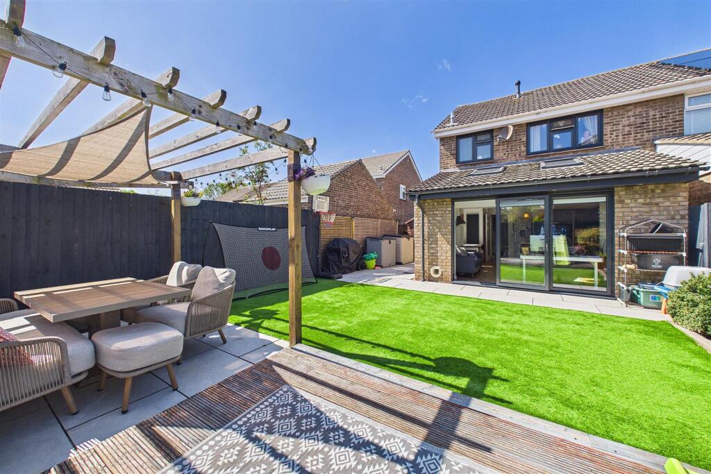 House in Clevedon, West End - View 2