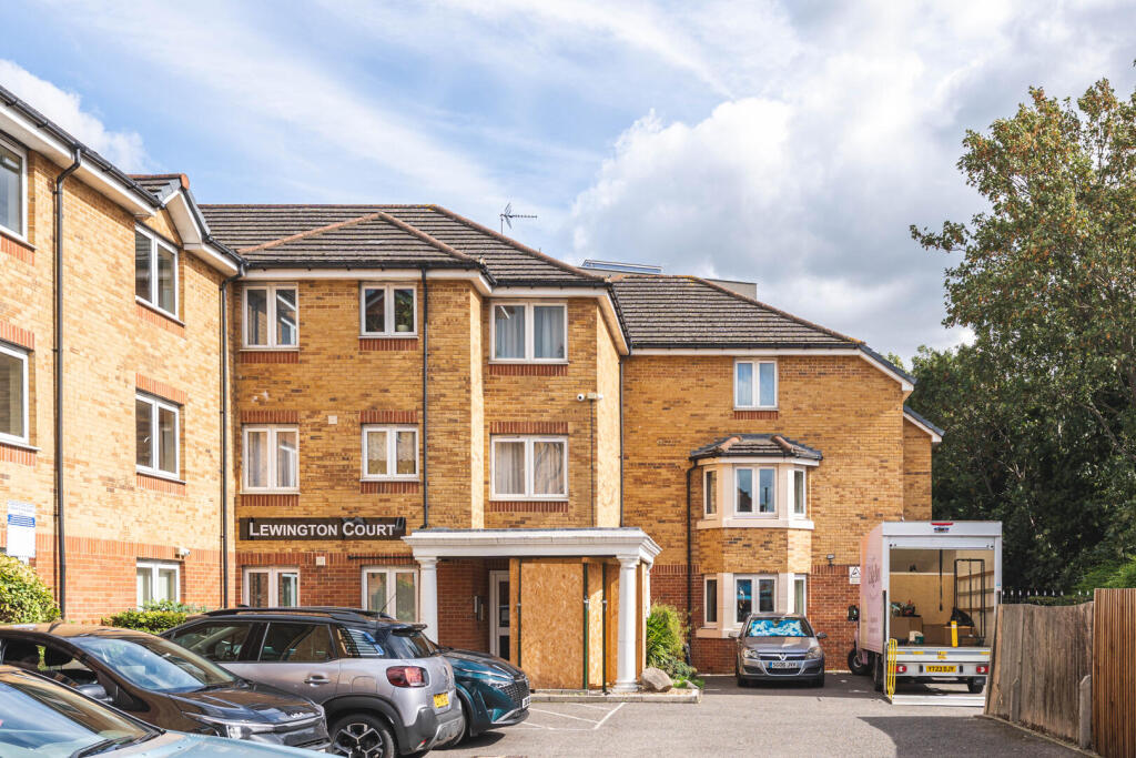 Main image of property: Hertford Road, Enfield