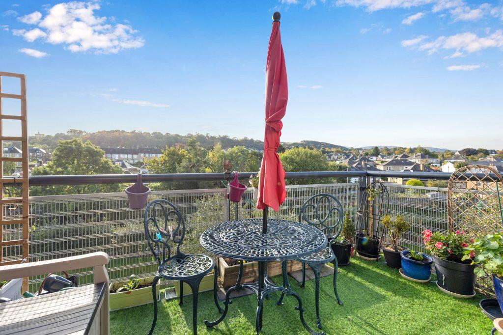 Apartment in Edinburgh - View 3