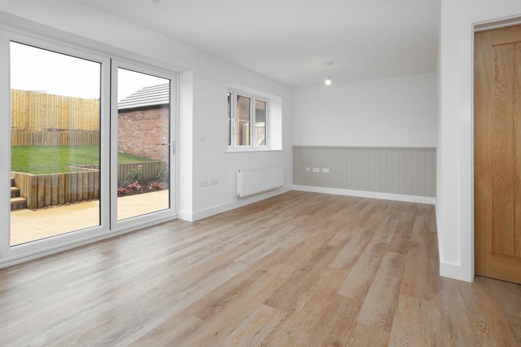 House in Long Buckby - View 5