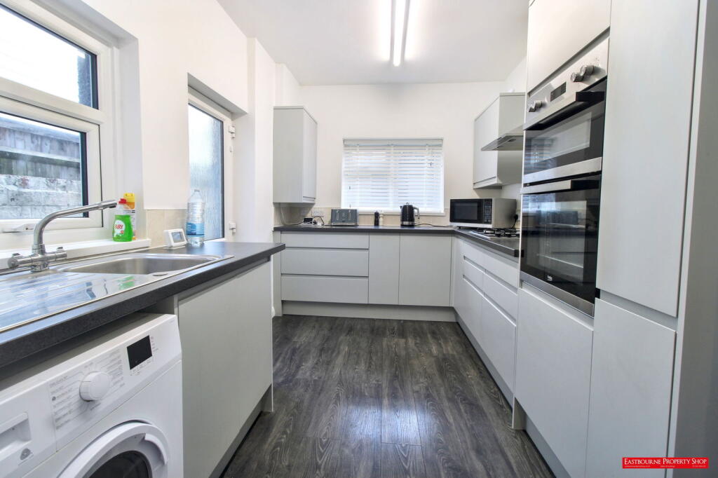 House in Eastbourne, East Sussex - View 4