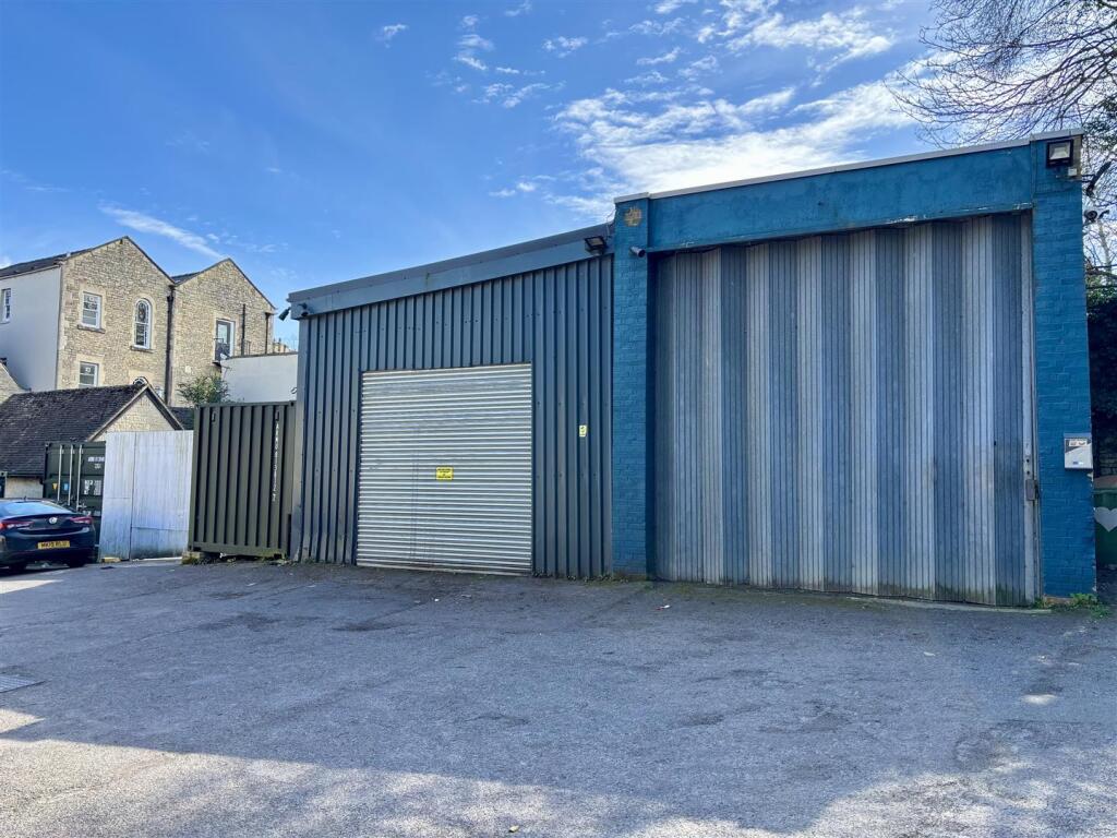Main image of property: Market Square, Witney