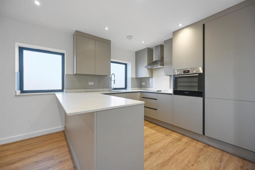 Apartment in London - View 2