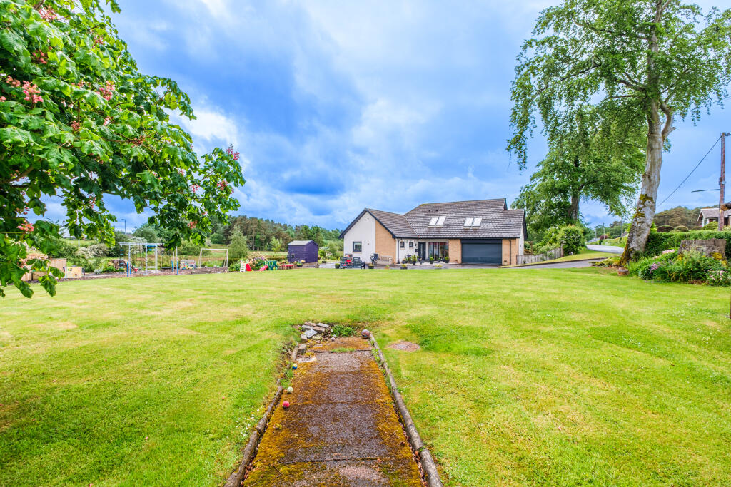 Main image of property: 3 Bushelhead Road, Braidwood, Carluke, ML8