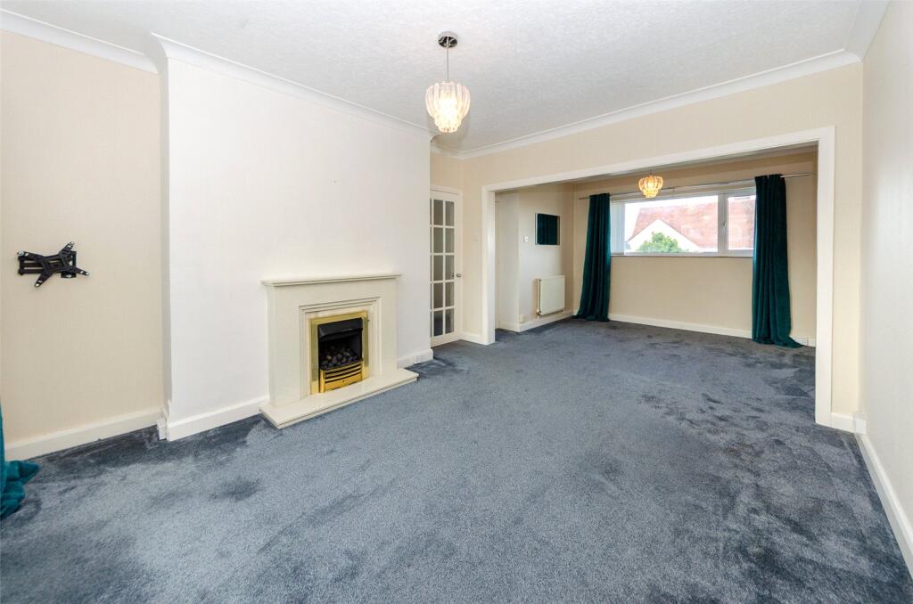 Apartment in Penrhyn-Side, Penrhyn Bay, Llandudno - View 3