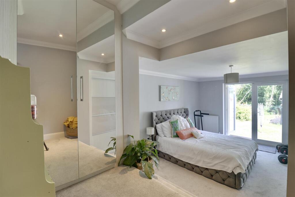 House in East Hampshire, Horndean - View 6