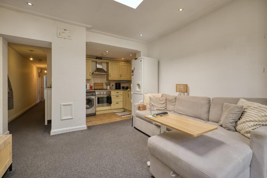 46 Duncan Road, Ramsgate, CT11 photo 5