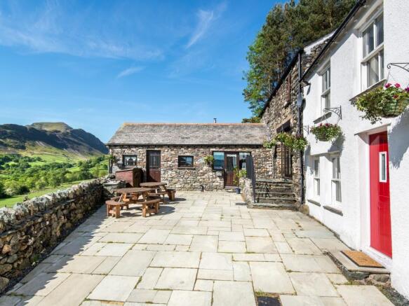 Newlands Fell Hou...