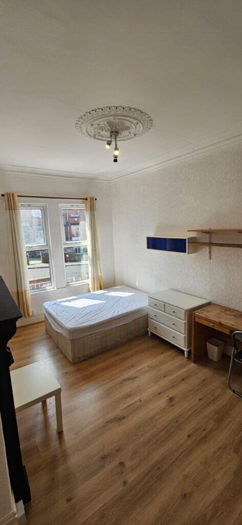 8 bedroom terraced house for rent