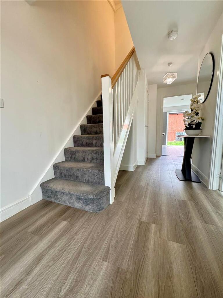 House in Portsmouth - View 3