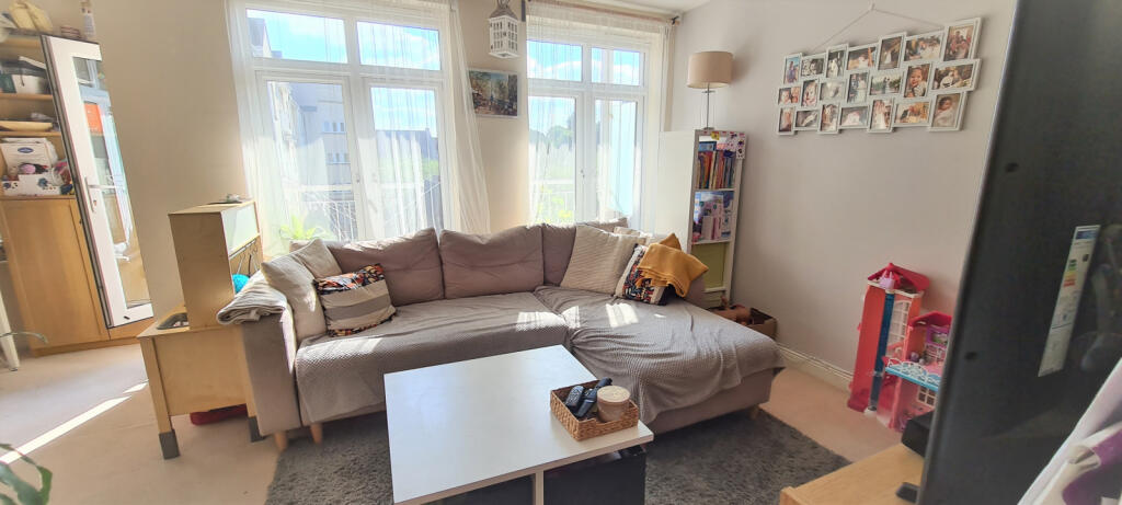 Apartment in London - View 2