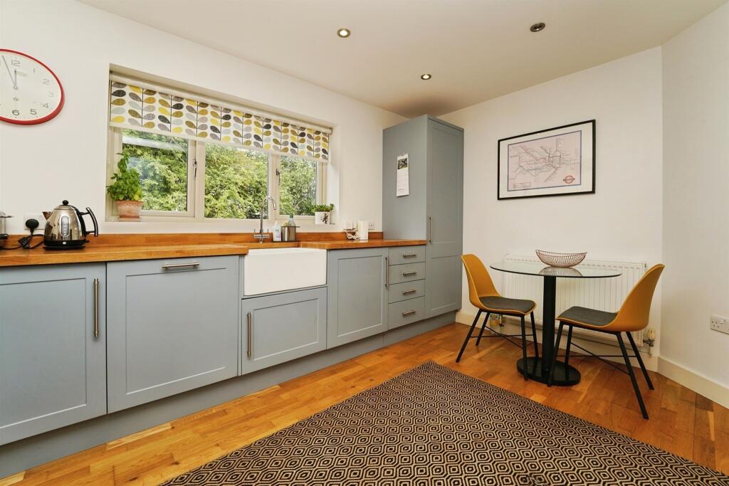 House in Colwall, Herefordshire - View 4