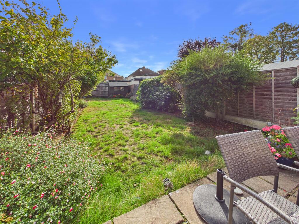 House in Walton-on-Thames, Surrey - More