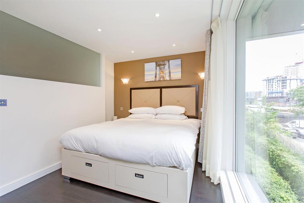 House in London, Grosvenor Waterside, Pimlico - View 4