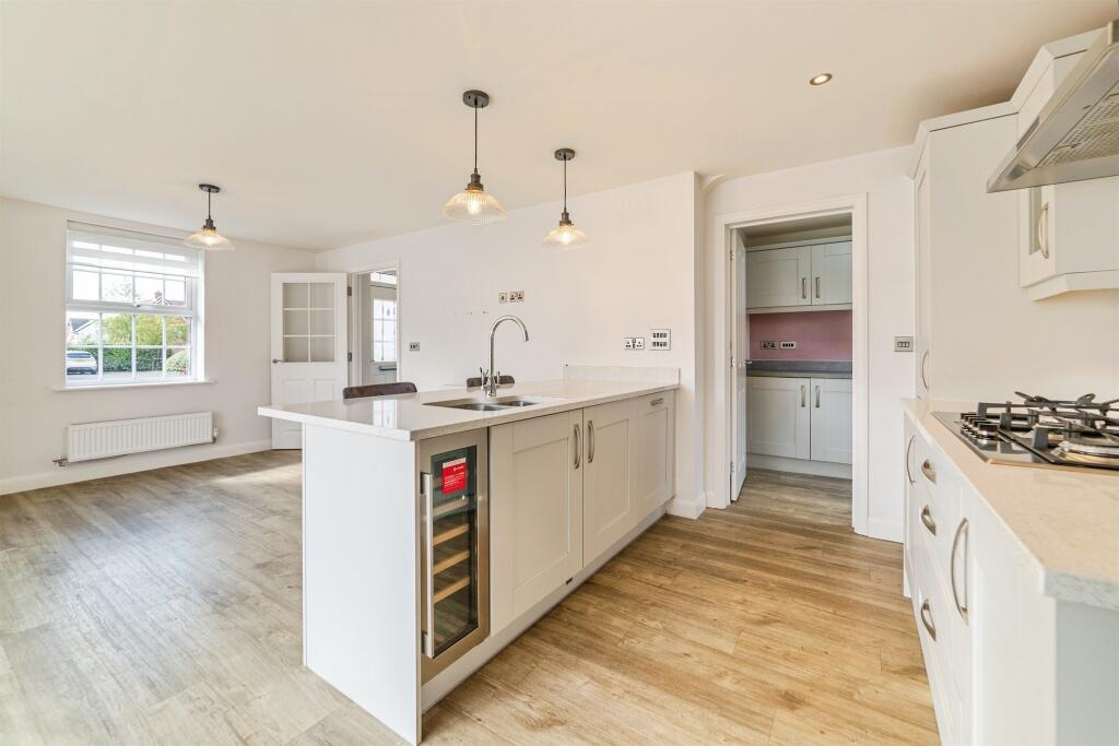 House in Stevenage, Beauchamp Mill, Stotfold - More