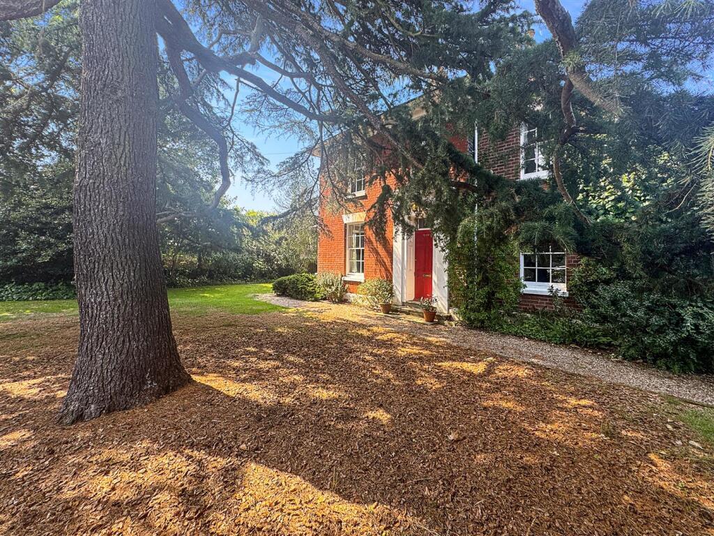 Main image of property: Rectory Road, Colchester, CO7 9ES