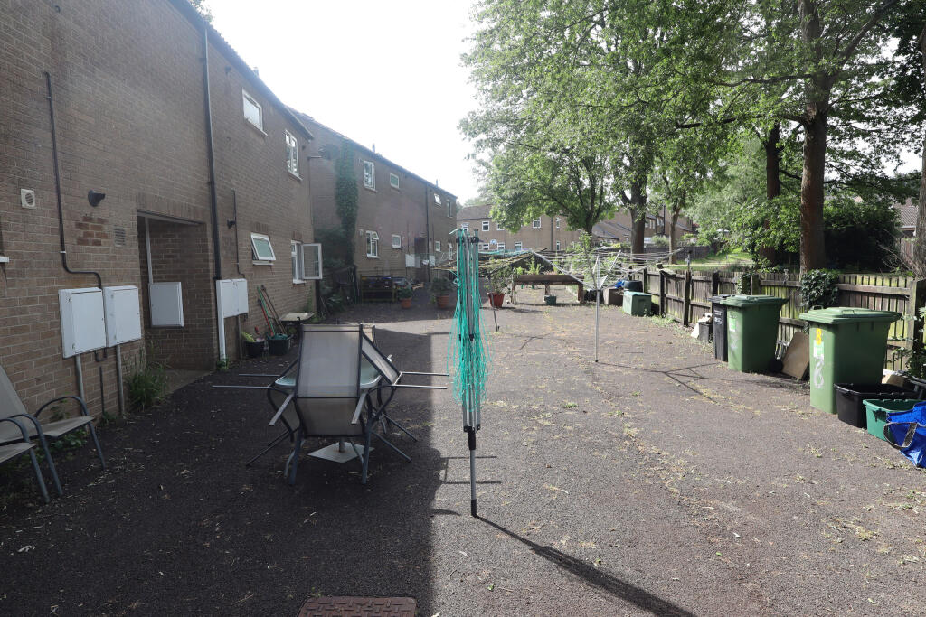 Apartment in Wells, Somerset - More