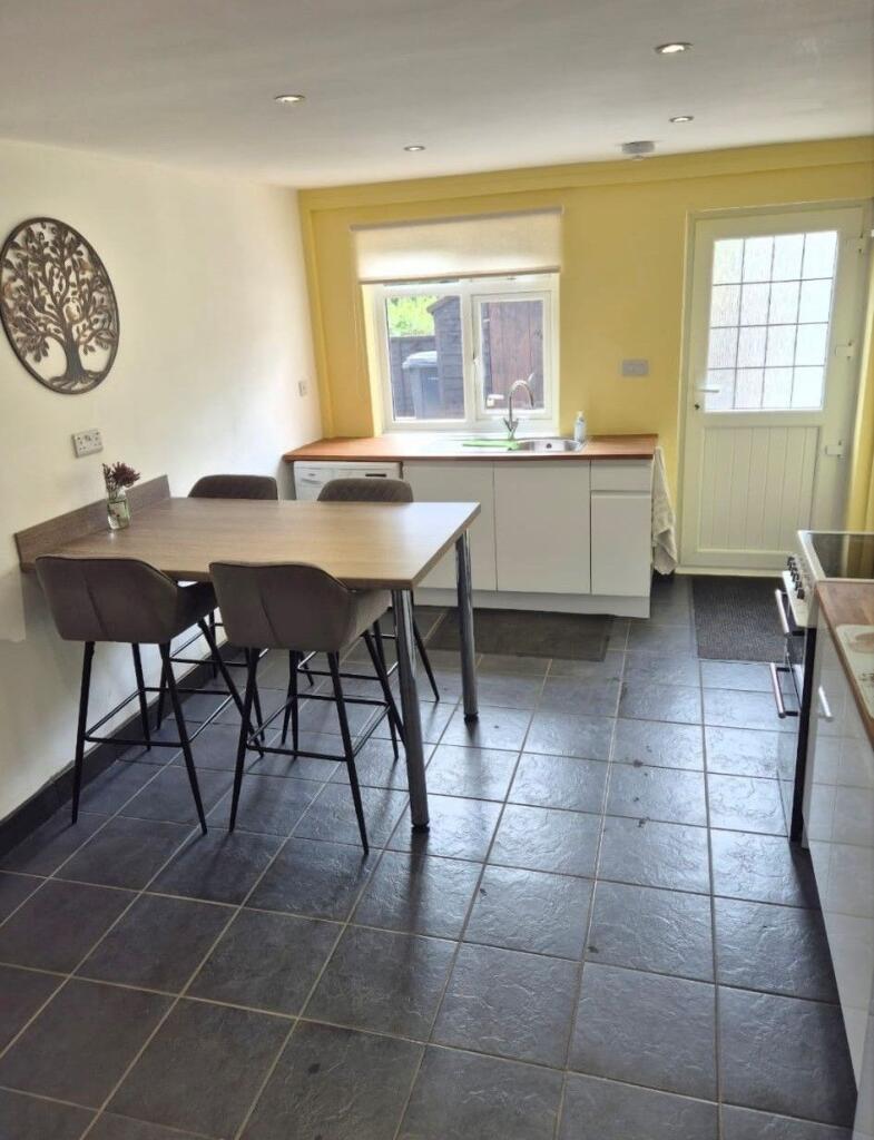 Apartment in Taunton, Exton - View 4