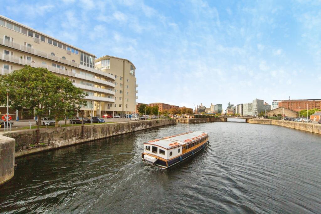 Apartment in Liverpool - View 3