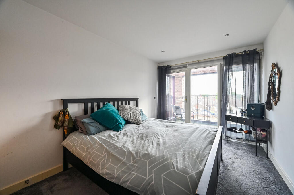 Apartment in London, Custom House, Canning Town - View 5
