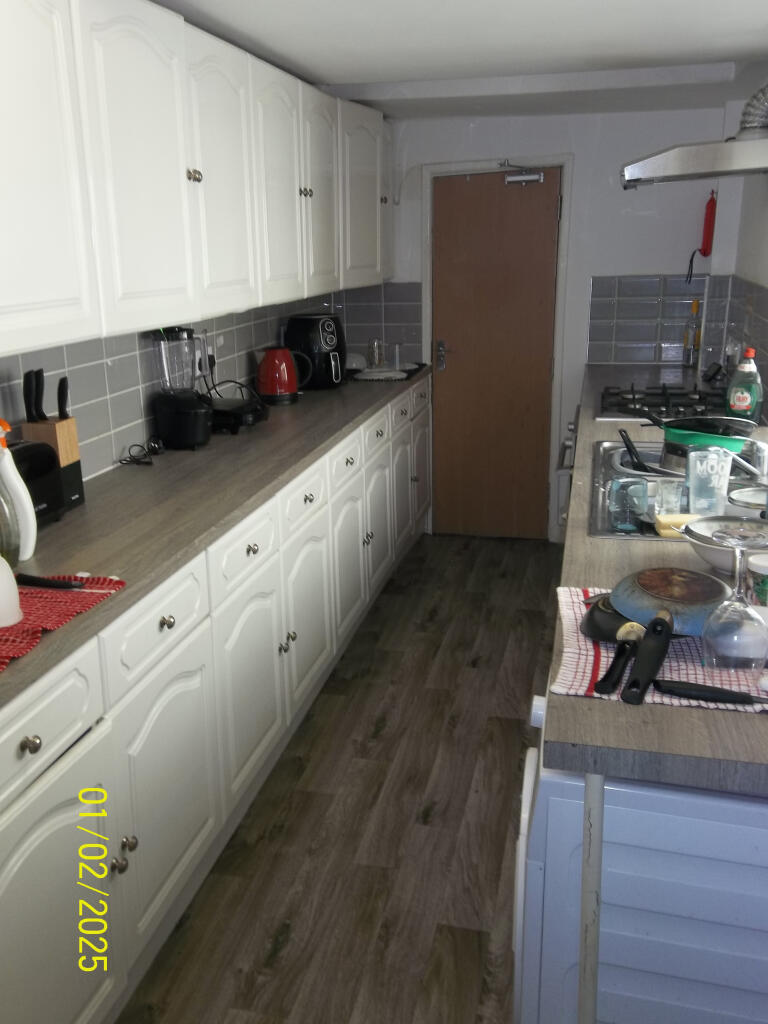 4 bedroom terraced house for rent